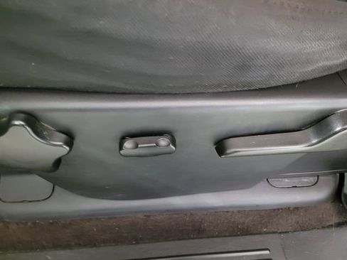 Used 2014 Chevrolet Silverado 2500 LT w/ Interior Plus Package image 43