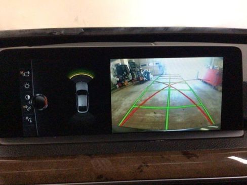 Used 2017 BMW 330i Gran Turismo xDrive image 14