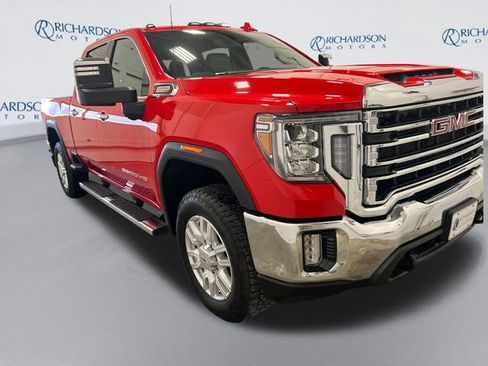 Used 2022 GMC Sierra 3500 SLT w/ SLT Convenience Package image 9