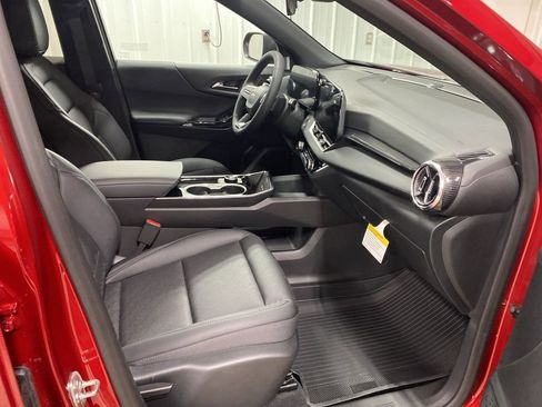 New 2026 Chevrolet Equinox LT w/ Convenience Package II image 13