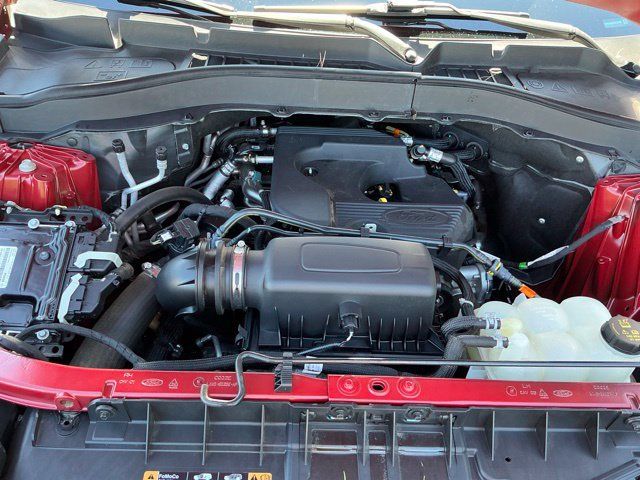 Used 2020 Ford Explorer XLT w/ Equipment Group 202A AWD/4WD image 14