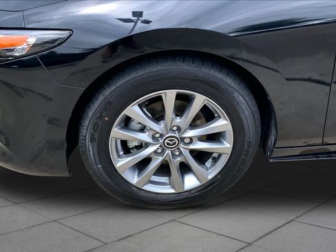 Used 2025 MAZDA MAZDA3 s FWD image 11