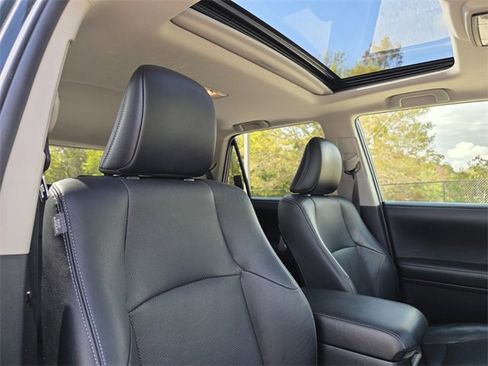 Used 2014 Toyota 4Runner Limited image 11