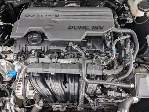 Used 2025 Kia K4 LXS image 33