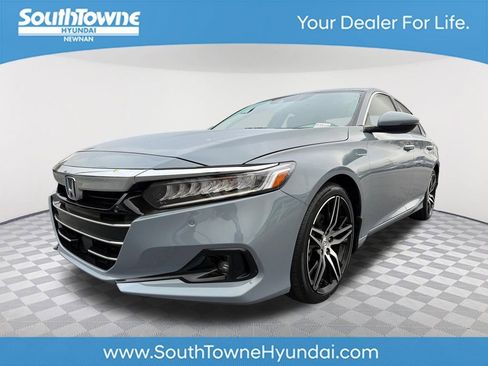 Used 2022 Honda Accord Touring image 1
