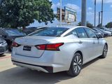 Used 2022 Nissan Altima 2.5 SV image 5