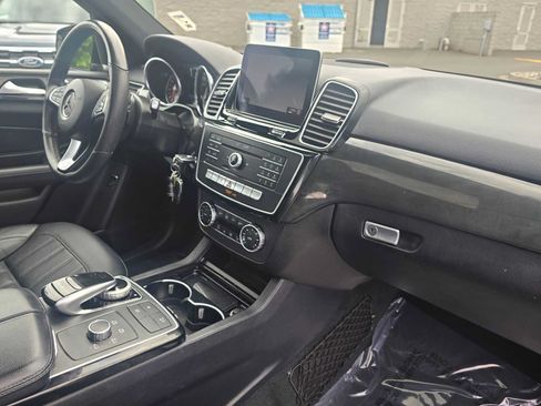 Used 2018 Mercedes-Benz GLE 350 4MATIC image 11