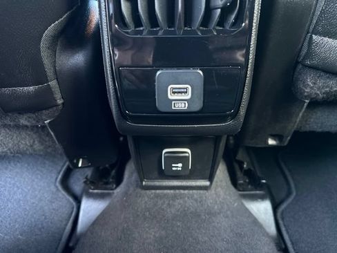 Used 2025 Jeep Compass Limited AWD/4WD image 32