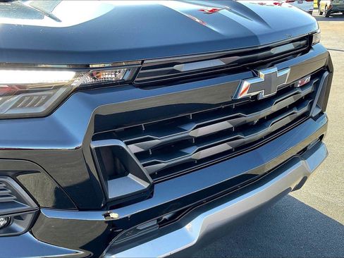 Used 2024 Chevrolet Colorado Z71 w/ Z71 Convenience Package 2 image 28