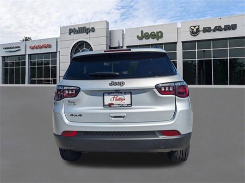 New 2026 Jeep Compass Latitude image 5