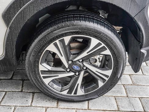 Used 2024 Subaru Crosstrek 2.0i Premium image 11