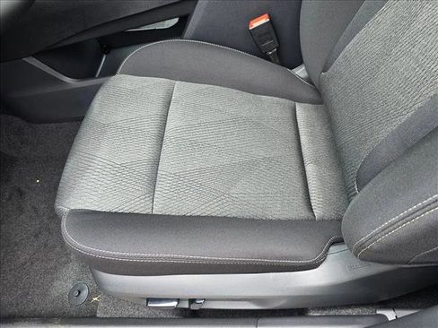 New 2026 Nissan Rogue SV FWD image 4