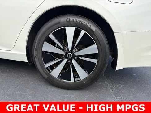 Used 2022 Nissan Altima 2.5 SV FWD image 10