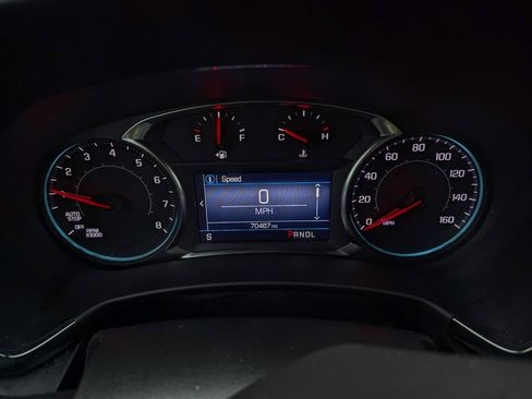 Used 2022 Chevrolet Equinox RS image 2