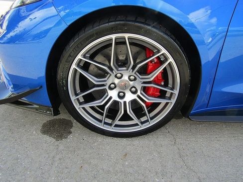 Used 2024 Chevrolet Corvette Z06 w/ Chrome Exterior Badge Package image 26