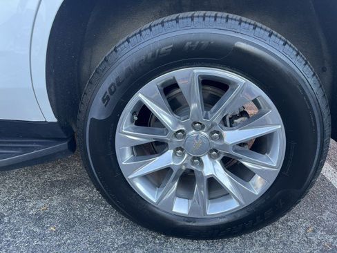 Certified 2023 Chevrolet Tahoe Premier image 3