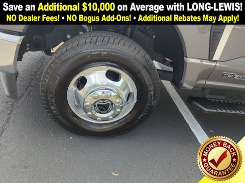 Used 2025 Ford F350 Lariat image 28