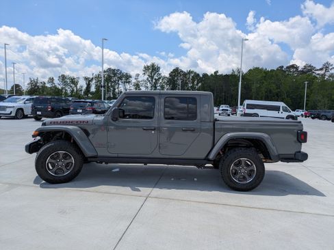 Used 2022 Jeep Gladiator Rubicon w/ Trailer Tow Package AWD/4WD image 4