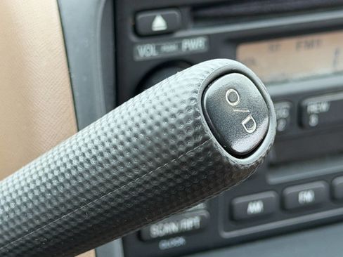 Used 2004 Honda CR-V LX image 36