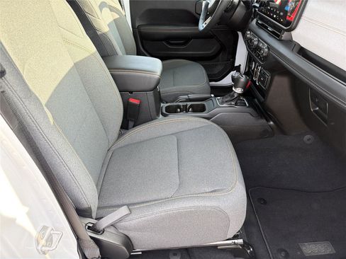 Used 2025 Jeep Wrangler Sahara w/ Safety Group image 13