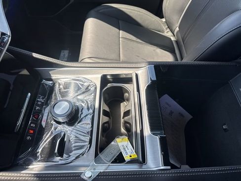 New 2026 Jeep Grand Wagoneer Limited image 19