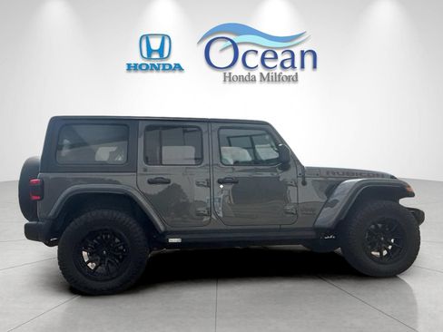 Used 2022 Jeep Wrangler Unlimited Rubicon w/ Dual Top Group AWD/4WD image 2