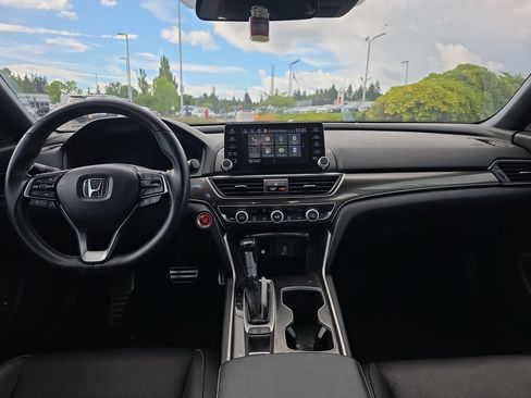 Used 2019 Honda Accord Sport image 15