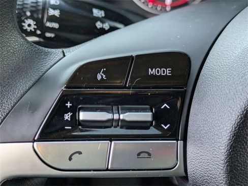 Certified 2023 Hyundai Elantra SEL w/ Cargo Package image 19