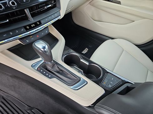 Certified 2023 Cadillac CT4 Luxury w/ Sun And Sound Package image 23