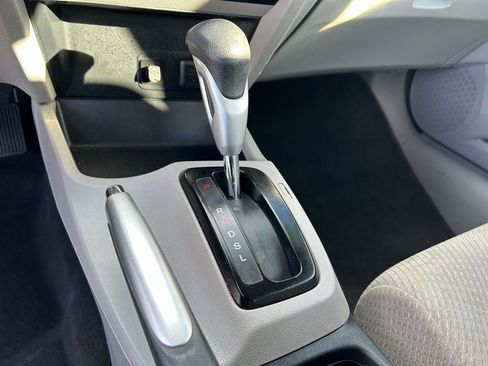 Used 2012 Honda Civic Hybrid Sedan image 29