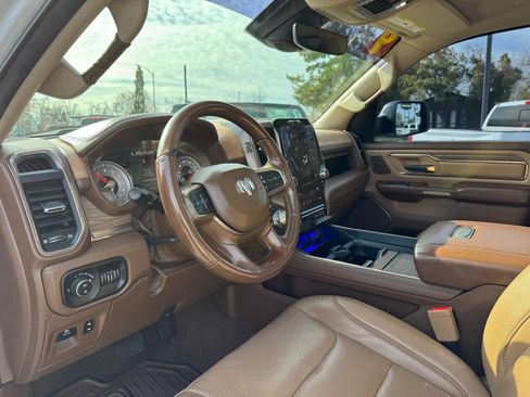 Used 2019 RAM 1500 Limited image 18