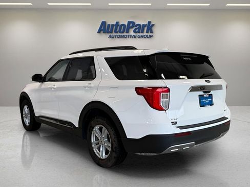 Used 2022 Ford Explorer XLT image 5