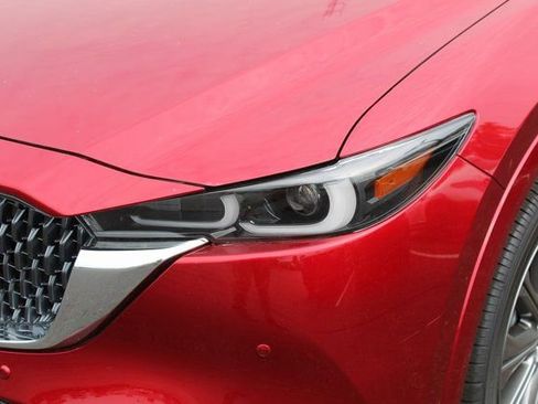 New 2025 MAZDA CX-5 Signature image 9
