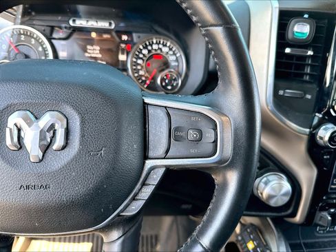Used 2022 RAM 1500 Laramie AWD/4WD image 15