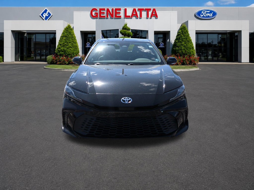 Used 2025 Toyota Camry SE w/ Convenience Package FWD image 11