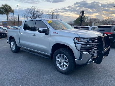 Used 2019 Chevrolet Silverado 1500 LTZ w/ LTZ Premium Package image 5