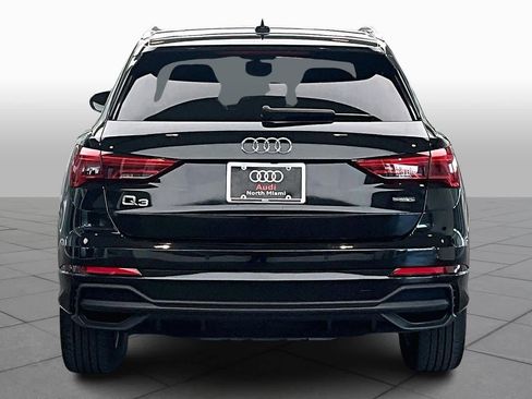 Used 2023 Audi Q3 2.0T Premium w/ Convenience Package image 4