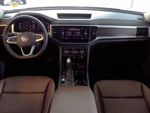 Used 2023 Volkswagen Atlas SE w/ Panoramic Sunroof Package image 15