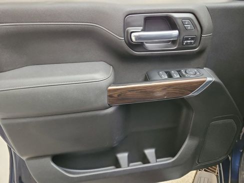 Certified 2023 GMC Sierra 2500 SLT w/ SLT Convenience Package image 15