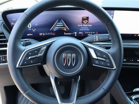 New 2025 Buick Envision Preferred image 13