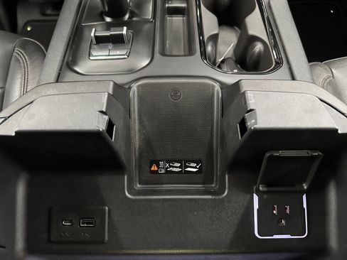 Used 2023 GMC Sierra 1500 AT4 image 22