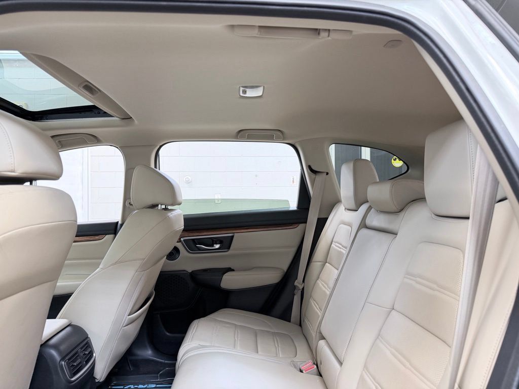 Used 2017 Honda CR-V Touring image 20