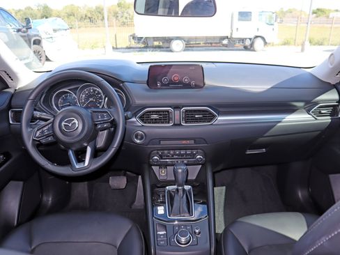 Used 2019 MAZDA CX-5 Touring image 17