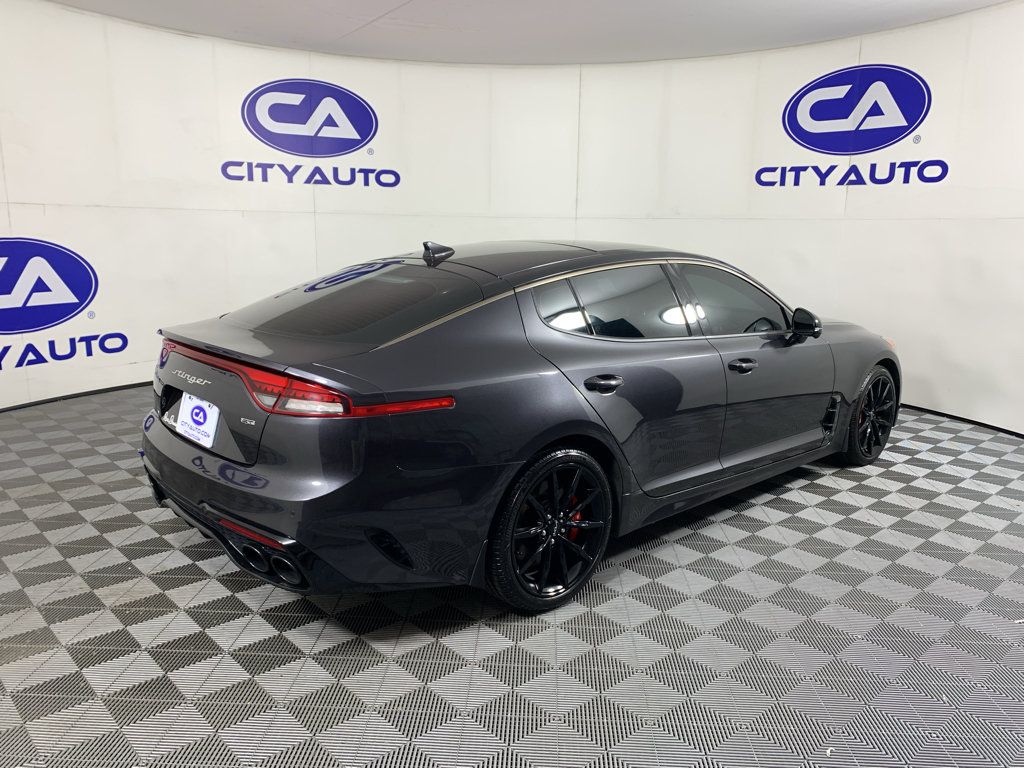 Used 2023 Kia Stinger GT2 w/ Option Group 015 RWD image 3