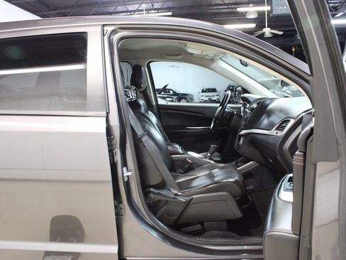 Used 2018 Dodge Journey GT image 11