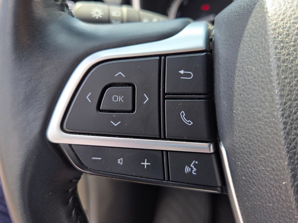 Used 2022 Toyota Highlander XSE FWD image 25