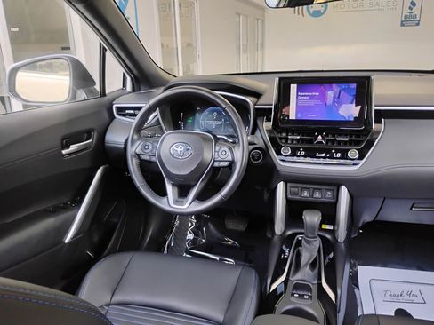 Used 2023 Toyota Corolla Cross AWD Hybrid w/ Convenience Package image 20