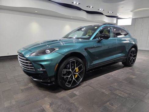 Used 2024 Aston Martin DBX 707 image 20