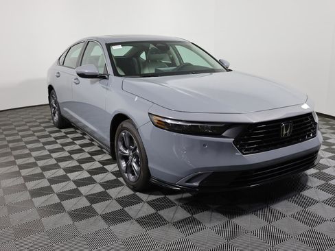 New 2026 Honda Accord EX-L image 3