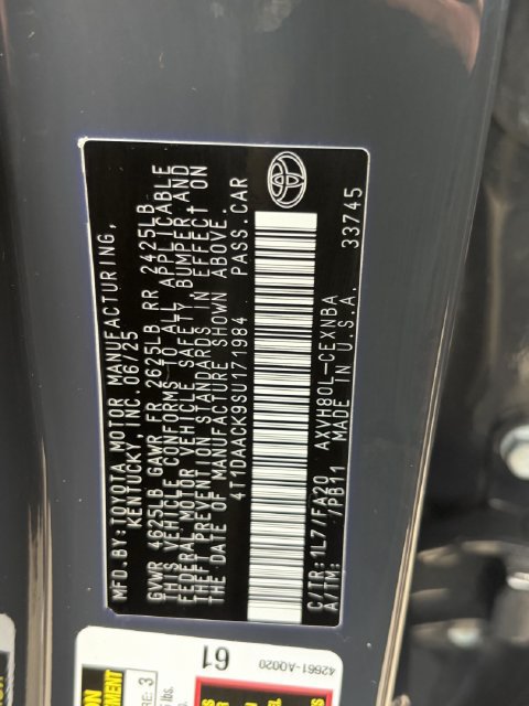 Used 2025 Toyota Camry LE w/ Convenience Package FWD image 28